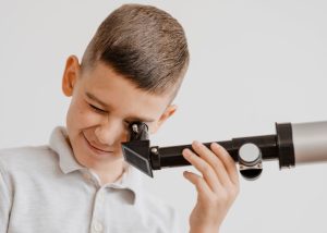 8 Best Telescopes for Kids