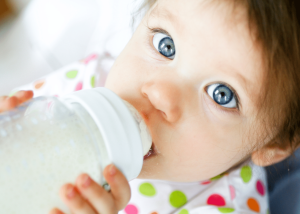7 Best Glass Baby Bottles (2022 Reviews)